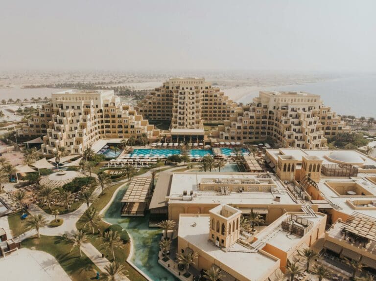 Lujo y Serenidad en los Emiratos
