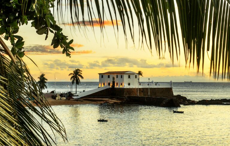 El vibrante Río y el encanto colonial de Salvador