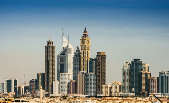 Dubai de Plata