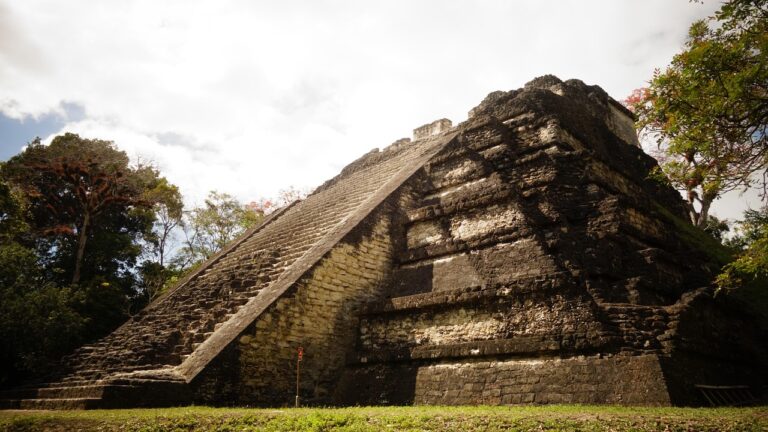 Descubre Guatemala: Un viaje al corazón del mundo maya